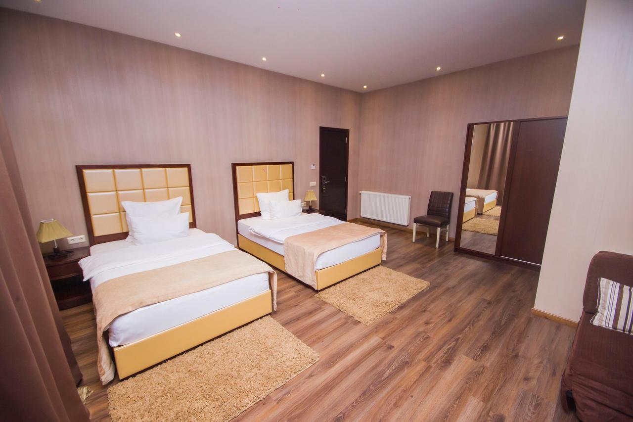 Hotel Orion Budget Tbilisi ภายนอก รูปภาพ