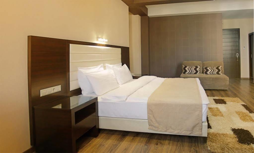 Hotel Orion Budget Tbilisi ภายนอก รูปภาพ